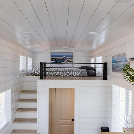 Modern Home With Private Hot Tub Apple Valley 外观 照片
