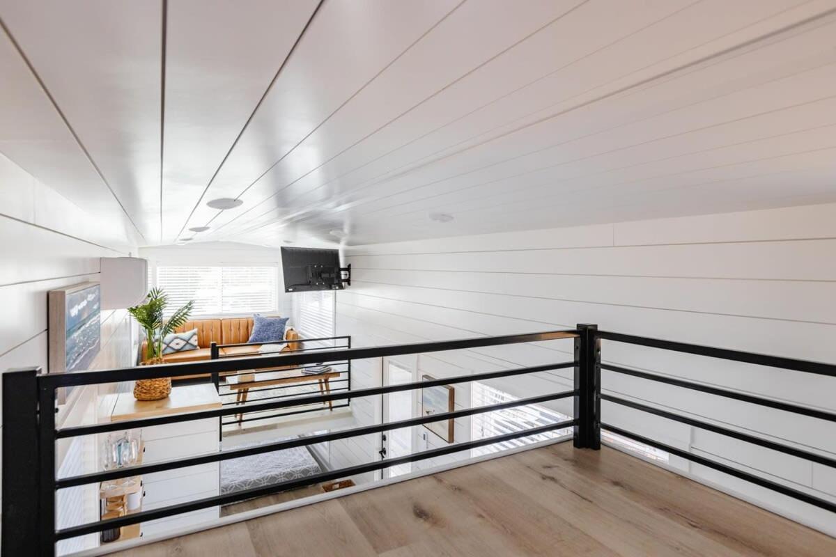 Modern Home With Private Hot Tub Apple Valley 外观 照片